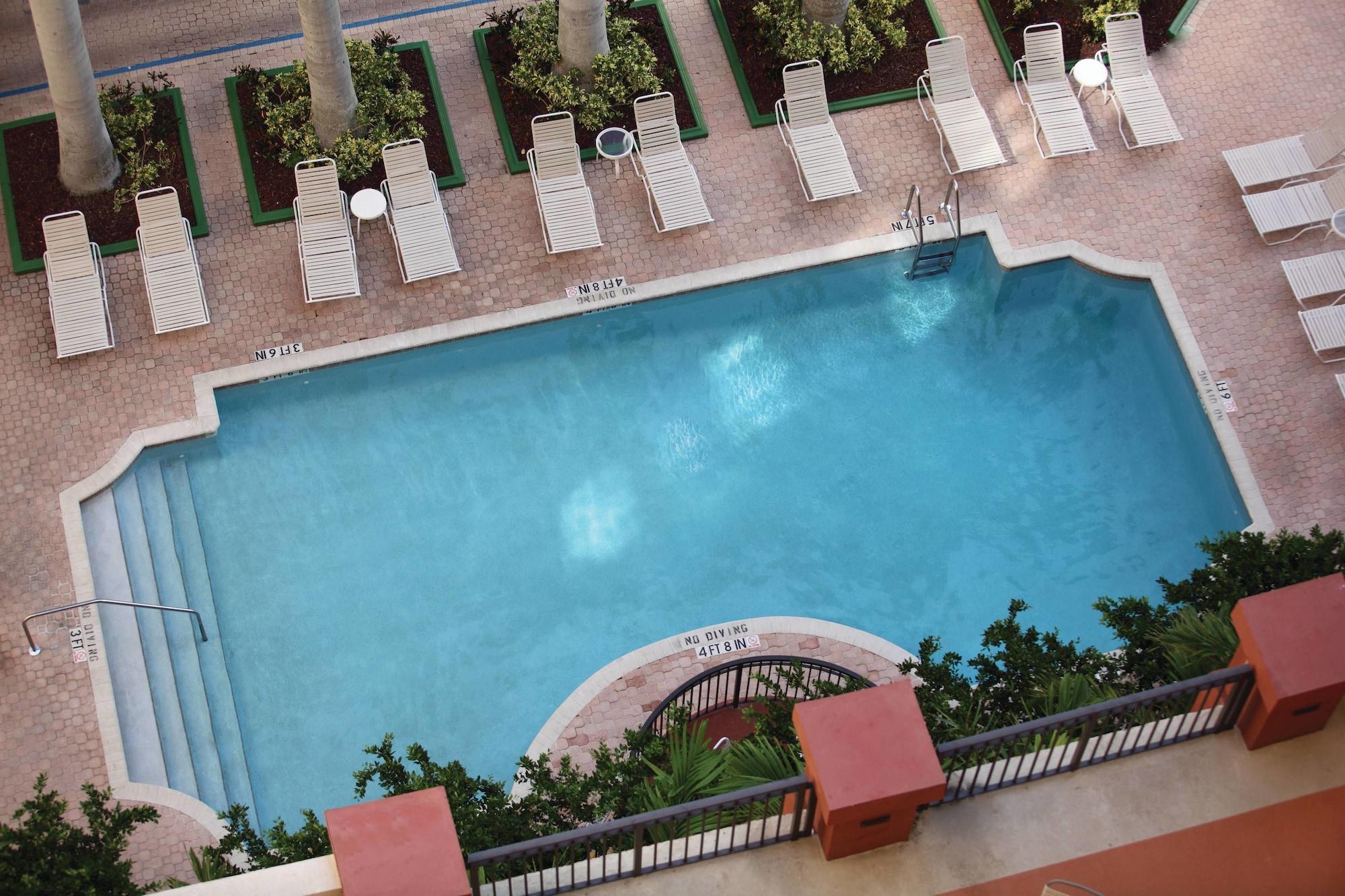 מלון פומפנו ביץ' Club Wyndham Sea Gardens מראה חיצוני תמונה