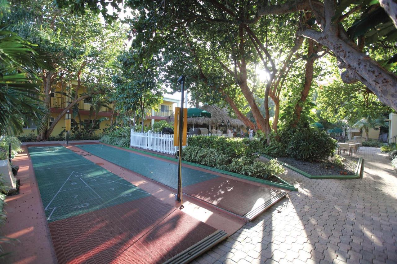 מלון פומפנו ביץ' Club Wyndham Sea Gardens מראה חיצוני תמונה